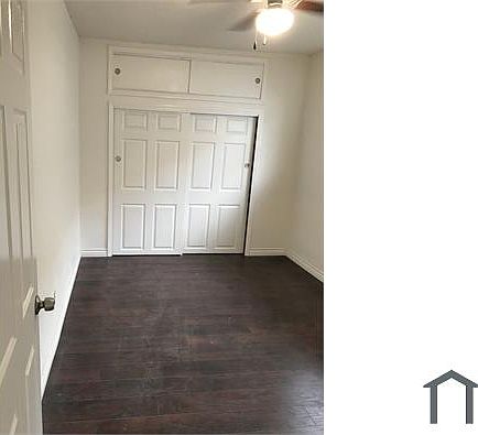 3rd image of 836 E 112th St