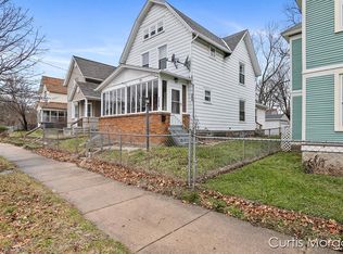 1039 Jackson St NW, Grand Rapids, MI 49504