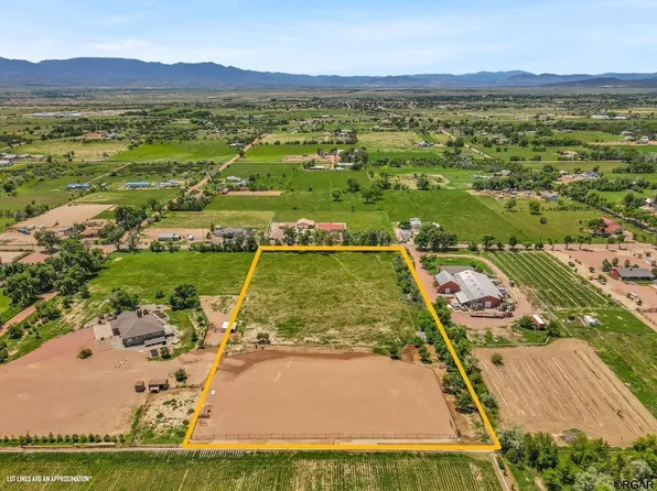 958 L St, Penrose, CO 81240