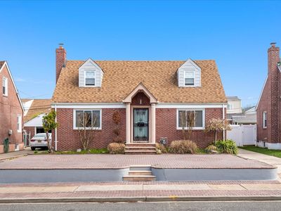 186 Freeman Avenue, Elmont, NY, 11003