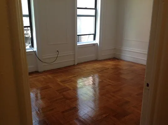 Rented by Dynamik Realty | media 17