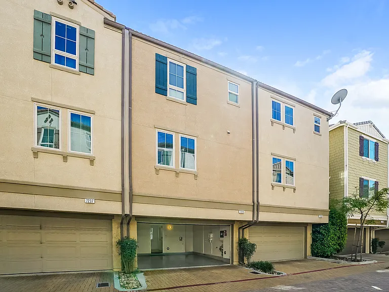 7235 N Cedar Rd — Photo 15