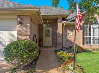 4908 Winchester Dr, Bryan, TX 77802