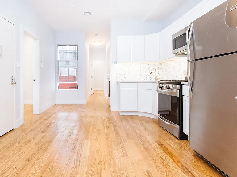 128 India St #2 — Photo 5