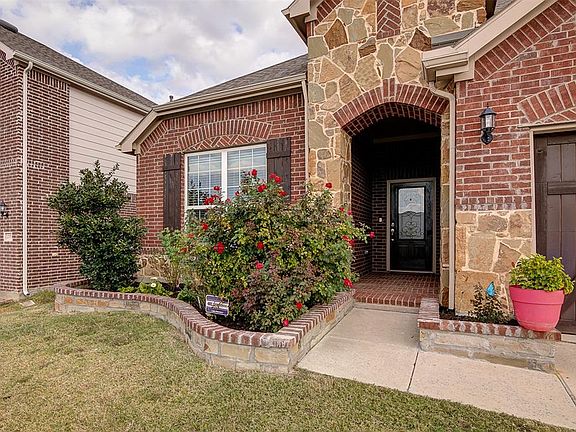3rd image of 2711 Calypso Ln