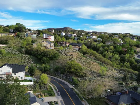 601 Oakview Ct, North Salt Lake, UT 84054