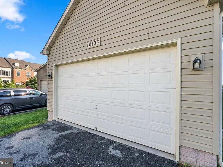 14103 Byrne Park Dr — Photo 17