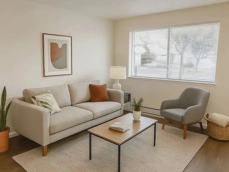 Cherry Creek Apartments — Photo 6
