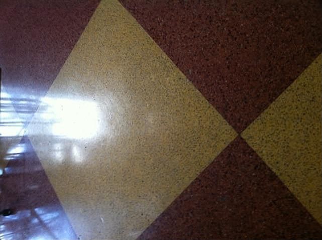 2nd image of 122 Park Central Sq