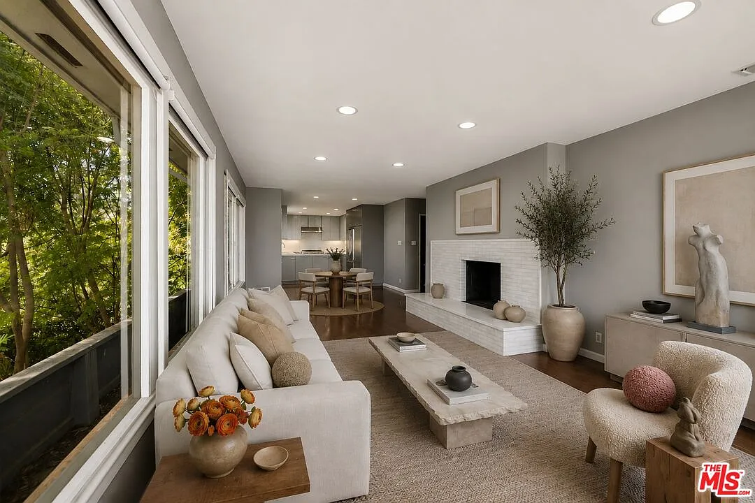 3 bed, 3.0 bath, 1787 sqft, $9,950 — Photo 4