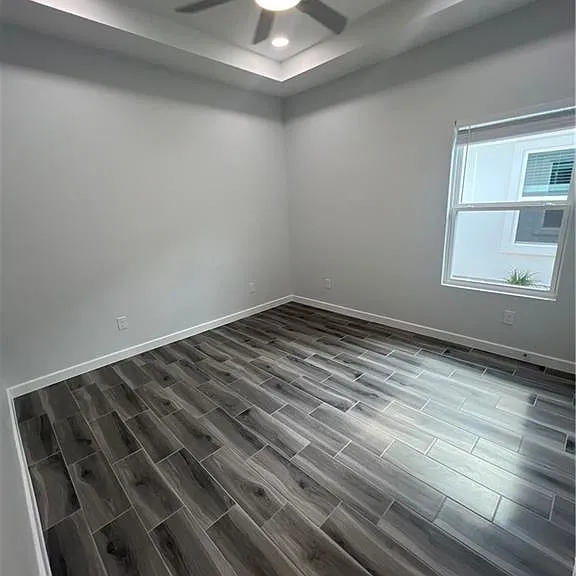 1909 Elsham Ave #2 — Photo 10