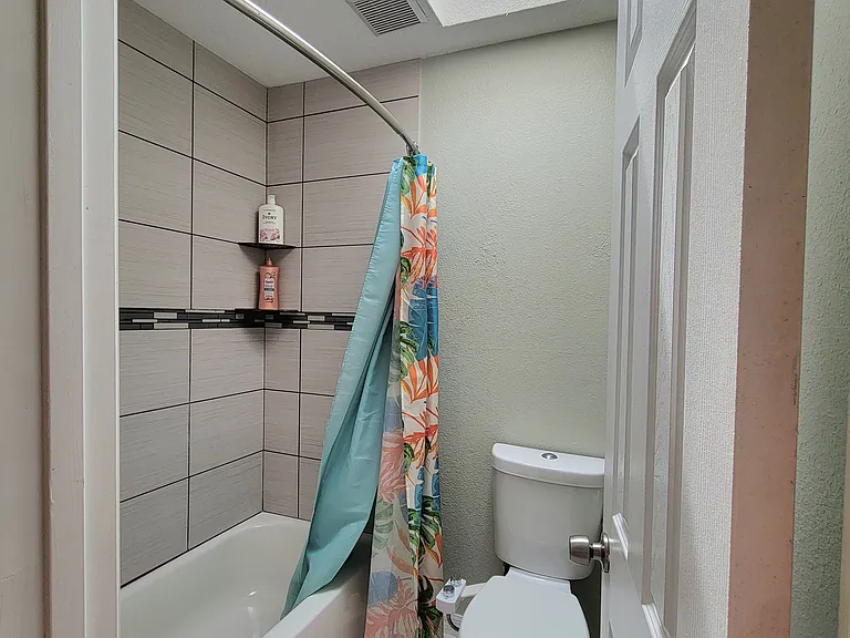 654 Madrid Dr — Photo 18
