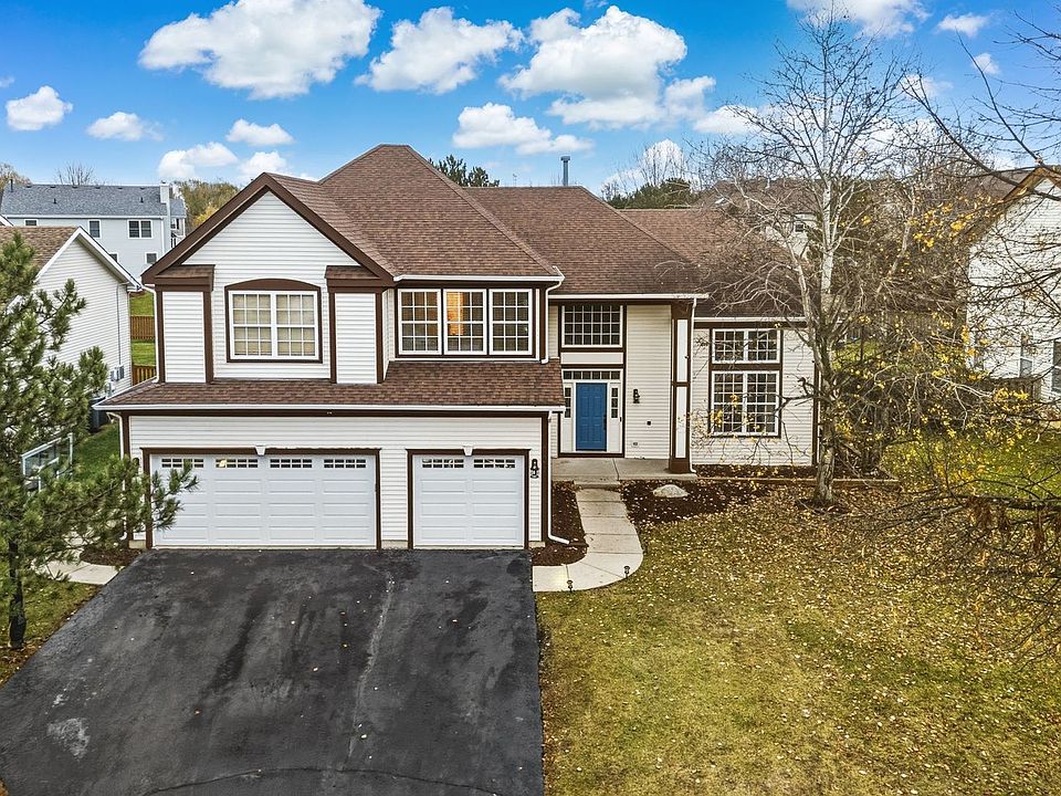 2nd image of 601 Lake Cornish Way