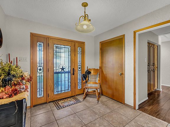 3rd image of 1003 Lamkin Rd