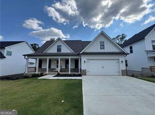 22 Lakewood Ct SE, Cartersville, GA 30120