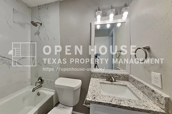 8155 Big Oak Trail Dr — Photo 16