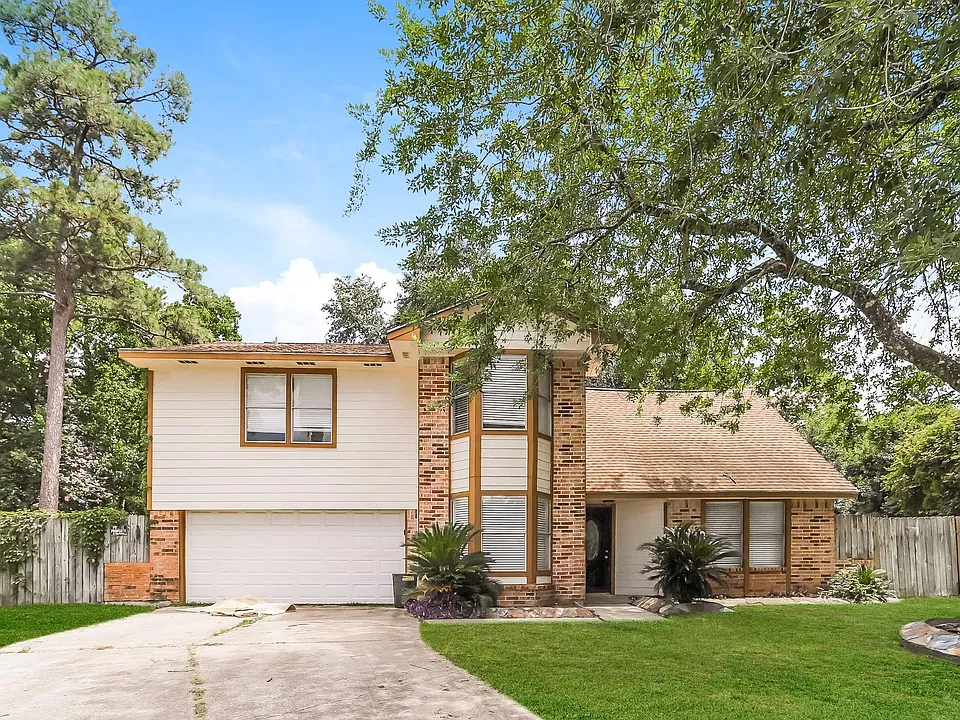 20239 Misty Pines Dr