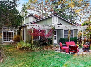 574 Campbell Rd, Saugatuck, MI 49453