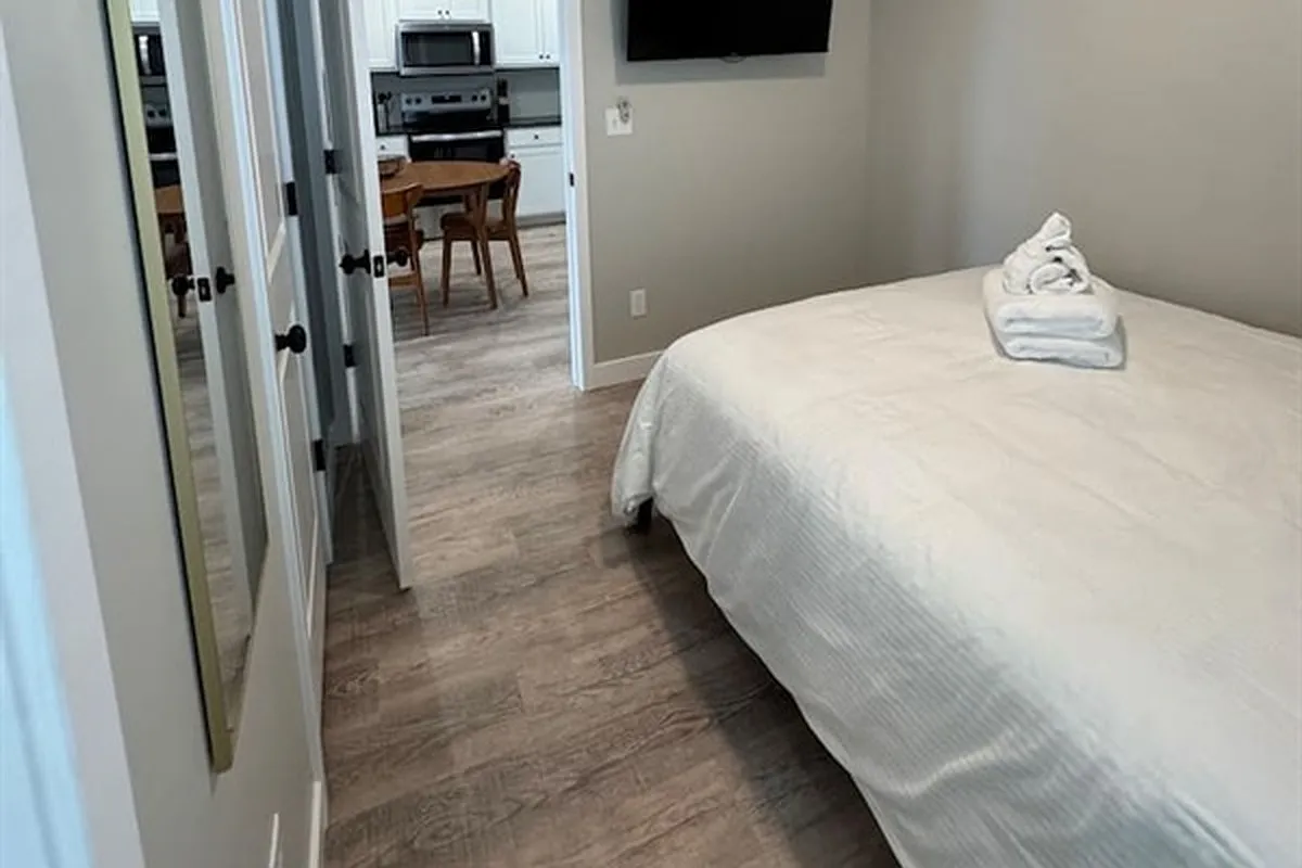 2 bed, 700 sqft, $1,495 — Photo 3