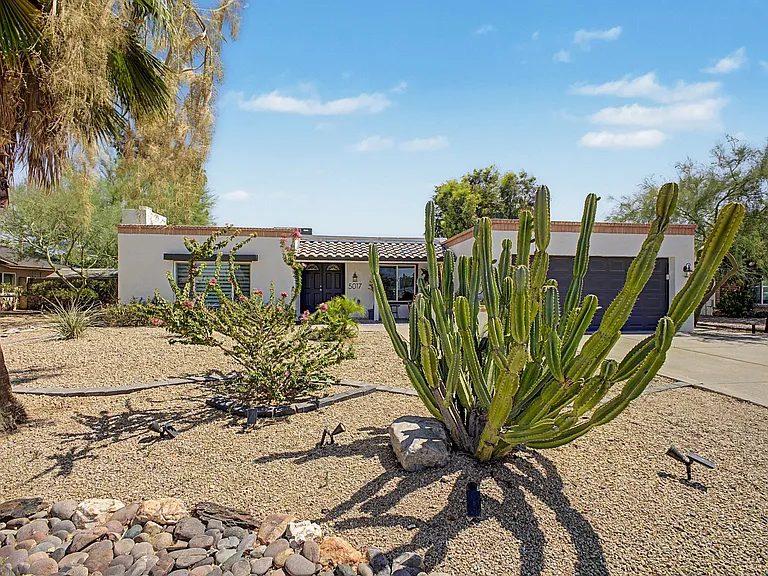 5017 E Acoma Dr — Photo 5