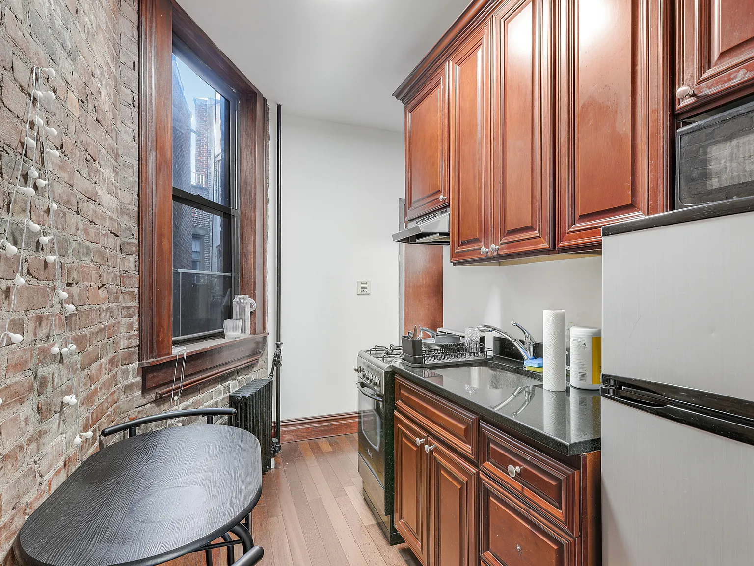 112 East 4th Street — Photo 2