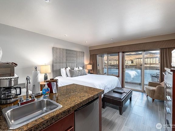 2nd image of 322 W Woodin Avenue #712