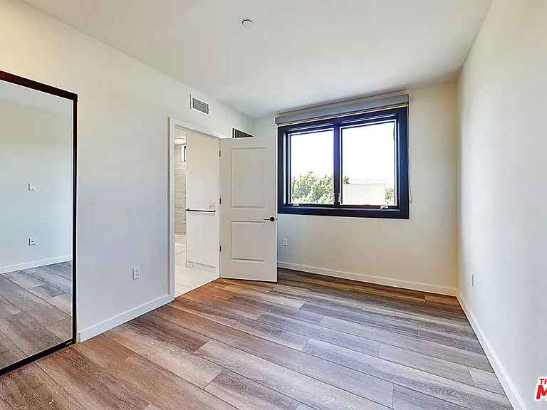 1070 S Bedford St #205 — Photo 19