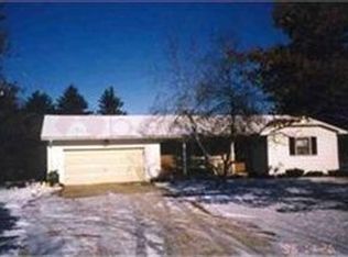16724 10th St, Oelwein, IA 50662