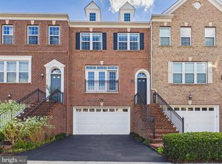 20268 Center Brook Sq, Sterling, VA 20165