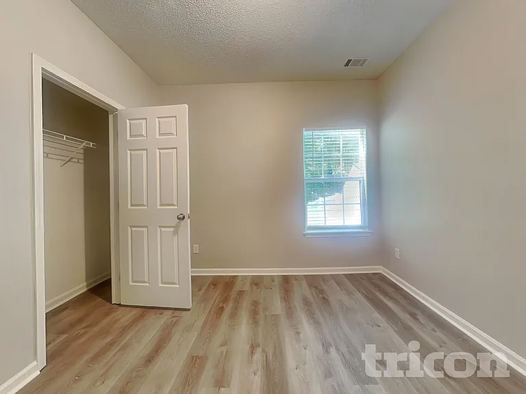222 Southwind Ln — Photo 11