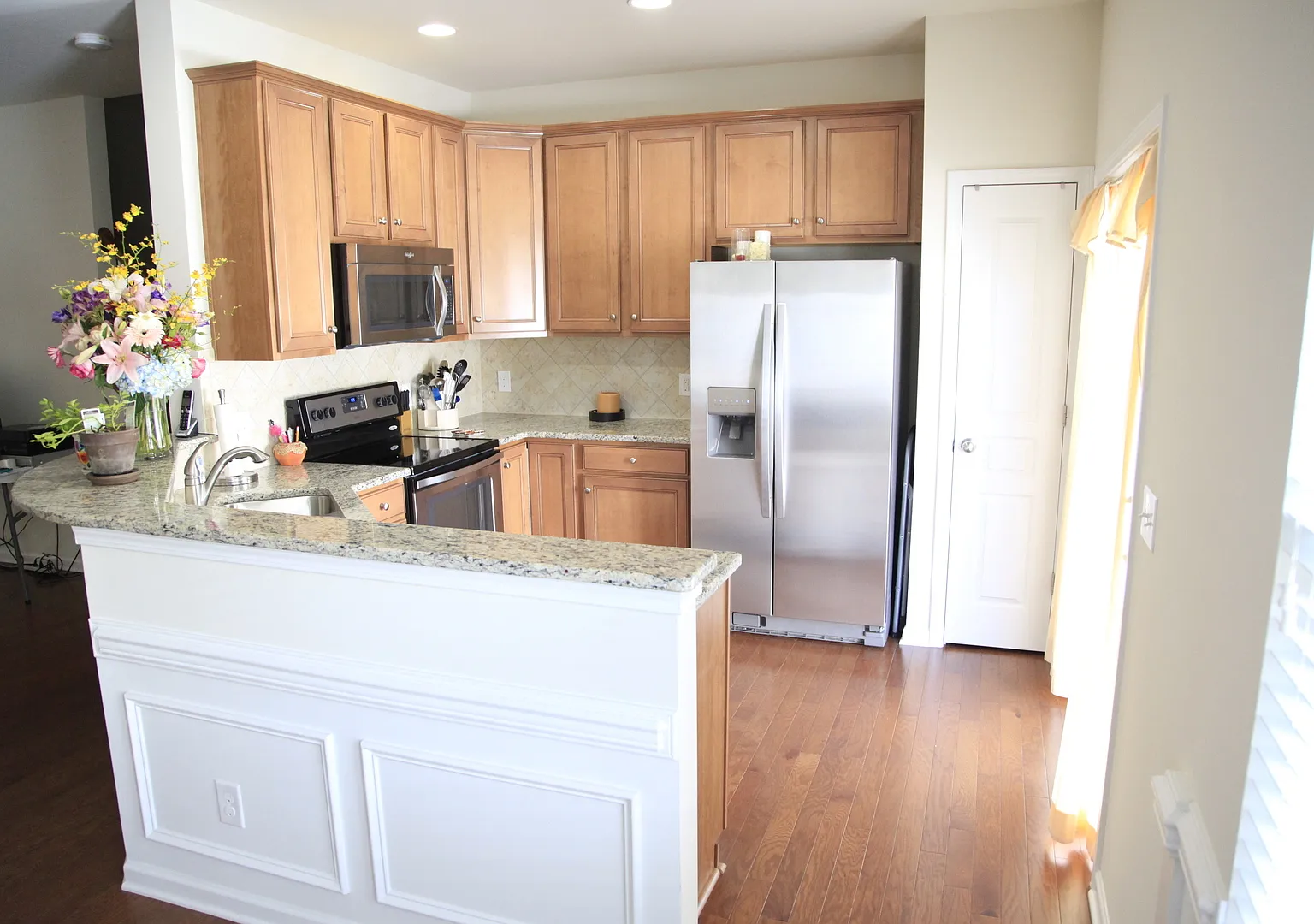 3bd/2.5bth town-home minutes from uptown! — Photo 2