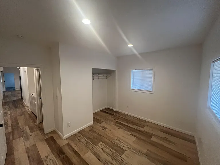 151 Northside Dr — Photo 18