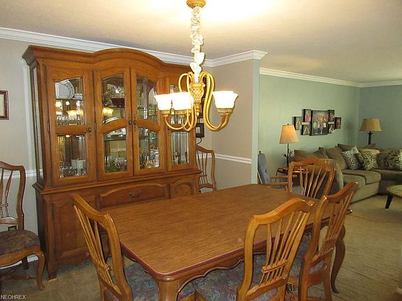3rd image of 8531 Yorkview Dr