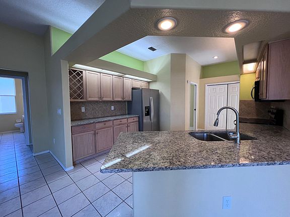 4th image of 10034 Cypress Shadow Ave
