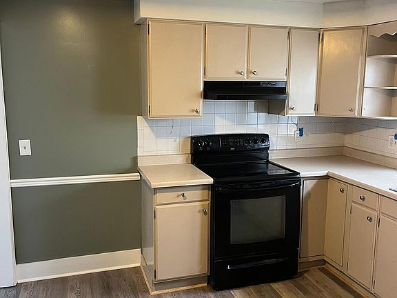 4th image of 352 Stillwell Ave Floor 2