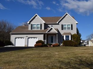 845 Strykers Rd, Phillipsburg, NJ 08865