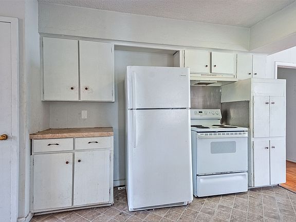5th image of 11005 Tascosa St