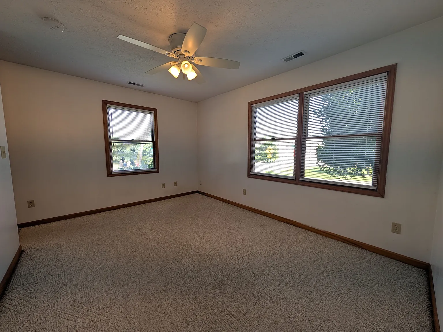 2 bed, 1.5 bath, $1,998 — Photo 3