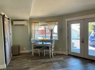 510 SW Coast Ave #B, Depoe Bay, OR 97341