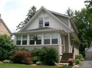 9 Highland Rd, Cedar Grove, NJ 07009