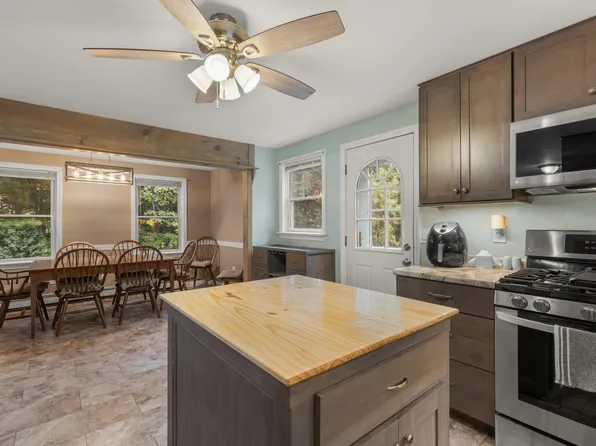 76 Drew Avenue, Manchester, NH 03104