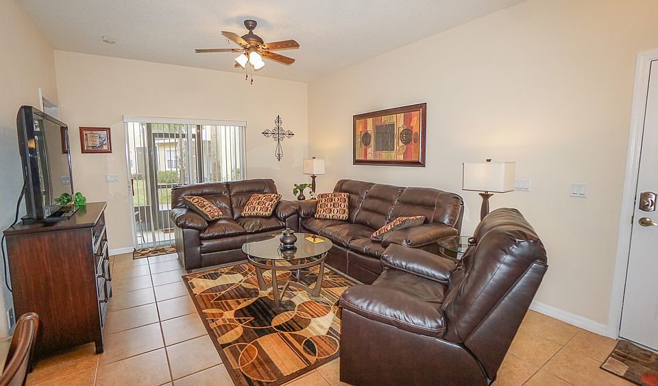 1st image of 2824 Oakwater Dr