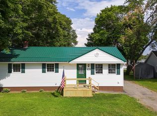 25 1/2 Elm St, East Millinocket, ME 04430