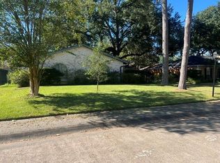 10031 Briar Rose Dr, Houston, TX 77042