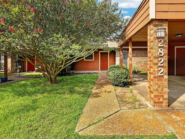 2822 Oakside Dr, Bryan, TX 77802