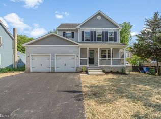 69 Main St, Bridgeport, NJ 08014