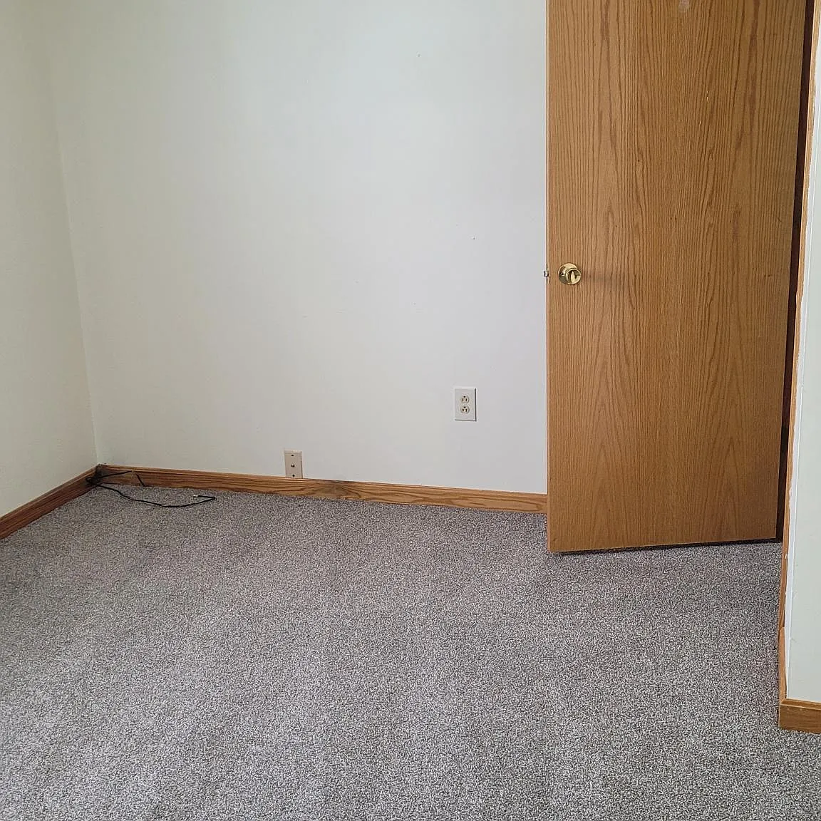 3 bed, 1700 sqft, $1,100 — Photo 3