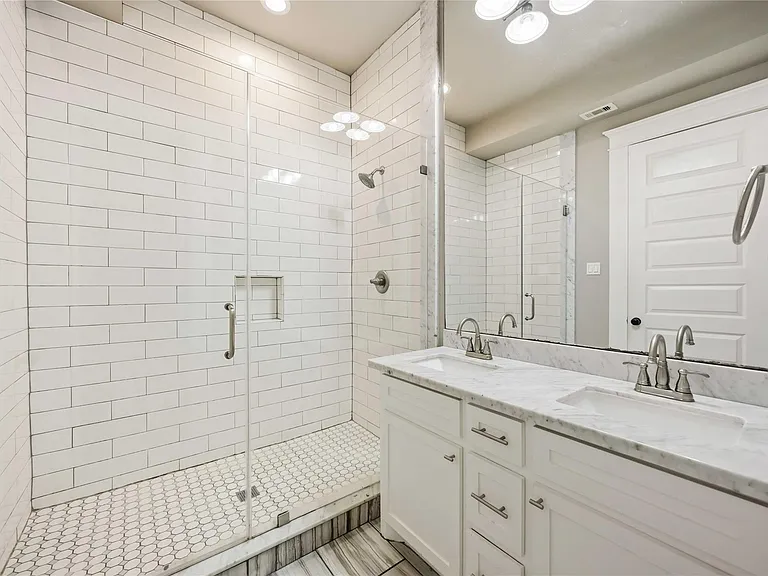 1006 Enid St #B — Photo 17