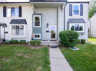 3174 Bolgos Cir, Ann Arbor, MI 48105