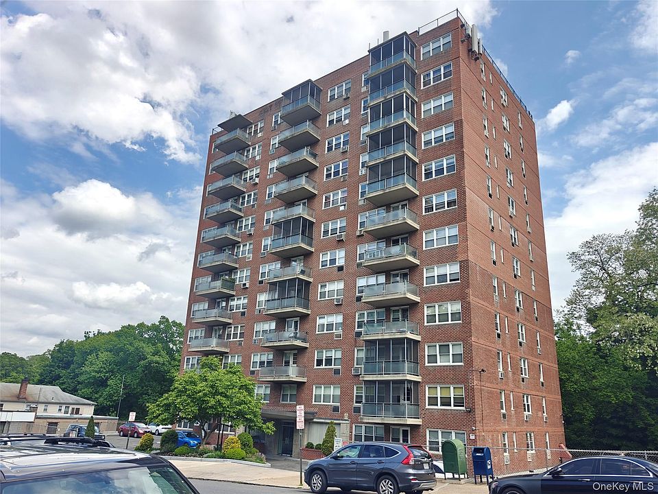 1st image of 385 McLean Avenue #8D